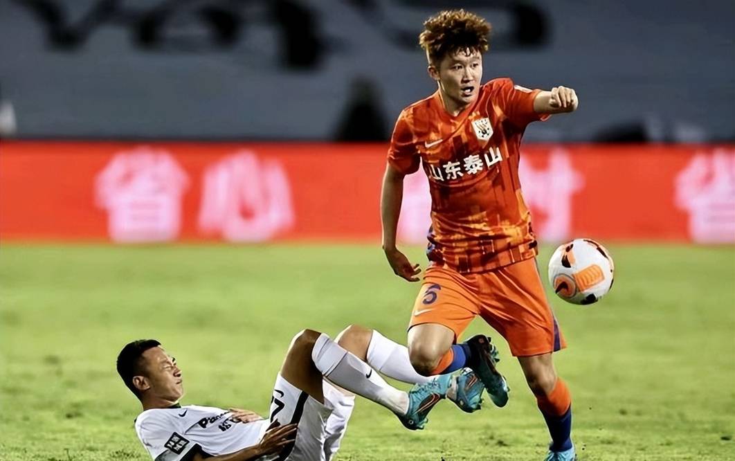 lol官方-皇家马德里训练开放日，加时末段刷新队史纪录引欢呼，中超在即，轮换策略成焦点的简单介绍